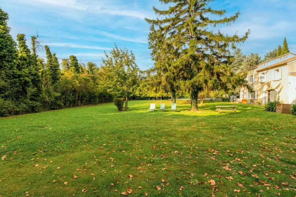 Jardin campagne location gites cavaillon