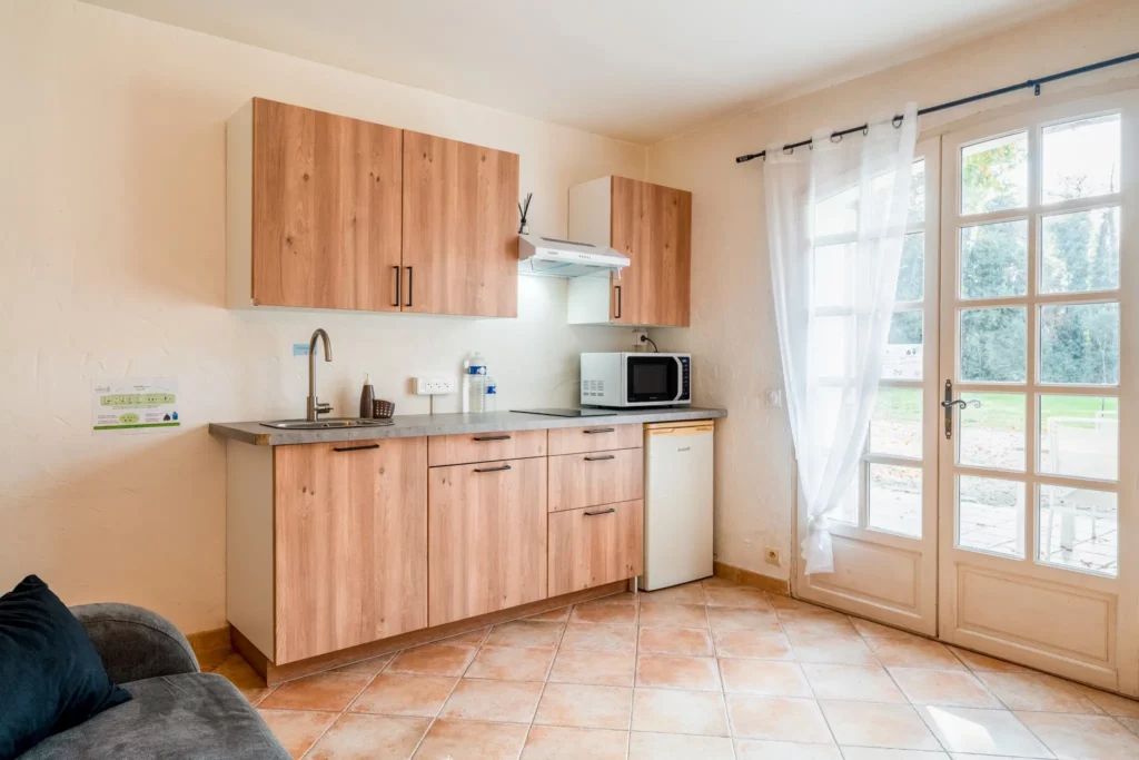 Location gite terrasse jardin provence